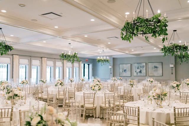 Instagram post by @lunaandcharlieevents